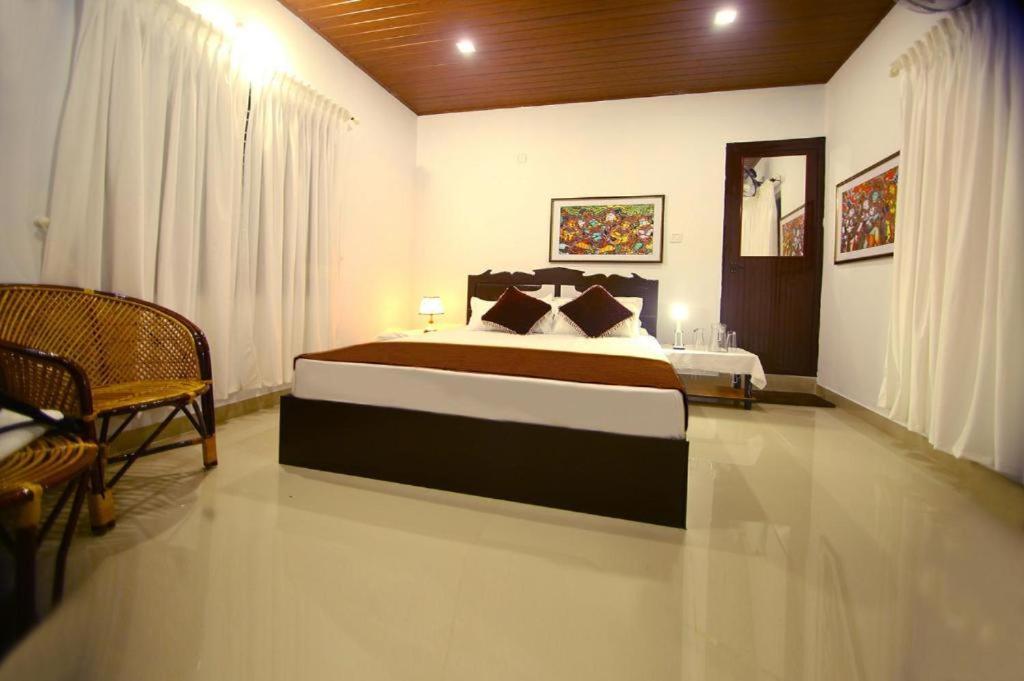 Munroe Island Lake Resort Mundrothuruth Екстериор снимка